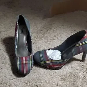 Grey plaid deals heels